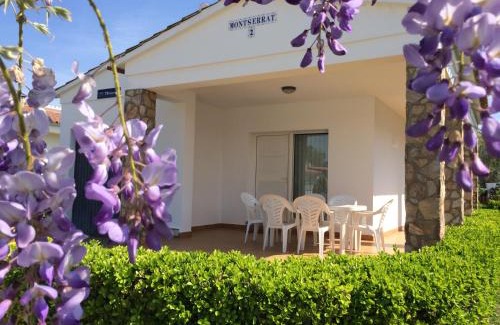 L'Escala House | Villa Montserrat 2, Terrace & Pool