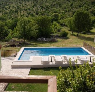 Zavala Villa | Villa Mramor