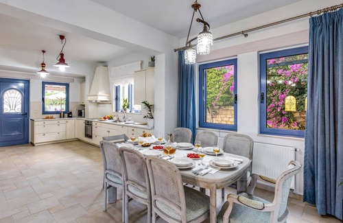 Houdetsi Villa | Villa Muse by Villa Plus