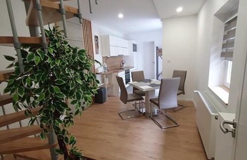 Pecs Apartment | VILLA NEAPOLiS