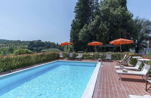 Trequanda Villa | Villa near Siena and Montalcino with private pool and garden