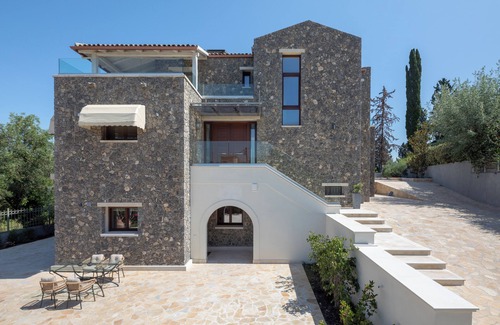 Corfu Town Villa | Villa Nera: Luxurious seaview retreat in Corfu's Kefalomandouko Hill.