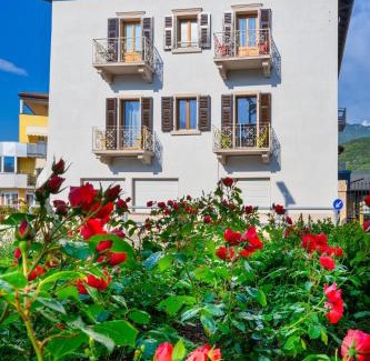 Torbole sul Garda Bed & Breakfast | Villa Nirvana