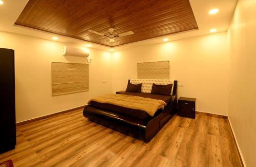 Hyderabad Apartment | Villa NirvanaPool4BHKPatioLawnACParty Villa