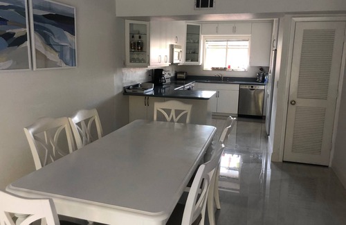 Port Saint Lucie House | Villa of Sandpiper in a community gate