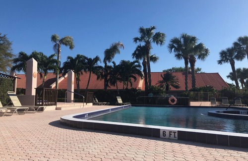 Port Saint Lucie House | Villa of Sandpiper in a community gate