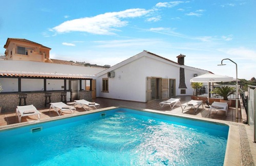 San Eugenio Villa | Villa Oleandra
