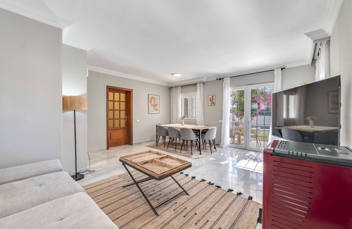 Marbella City Centre Ski Chalet | Villa Olivo Family House
