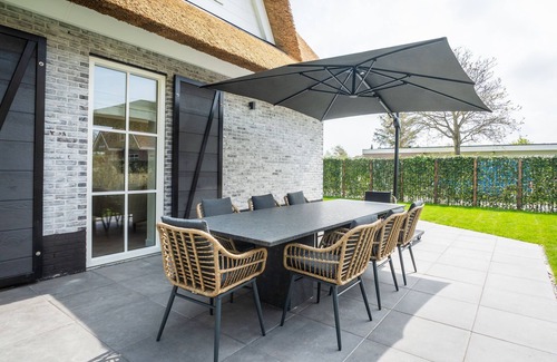 De Koog House | Villa on Texel near Beach and Forest