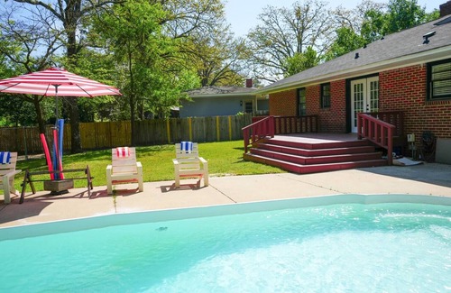 Terry Sanford House | Villa on Vista!