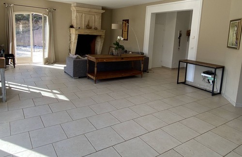 Vauvenargues House | Villa opposite Sainte Victoire 10 minutes from Aix en Provence