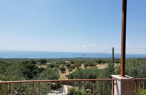 Monte Sant'Angelo Villa | Villa Orchidea