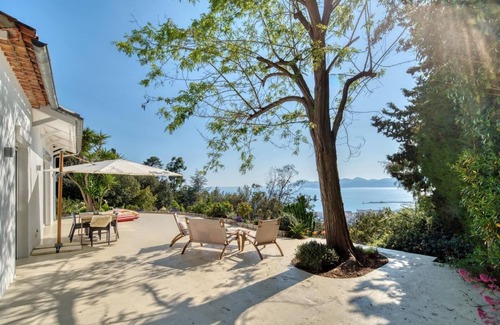 California - Pezou Villa | Villa overlooking the bay of Cannes