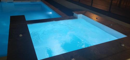 Montaren-et-Saint-Mediers Villa | Villa Piscine vue dégagée