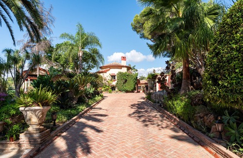 New Golden Mile Villa | Villa Palm Ridge - An extraordinary 9-bed Estate!