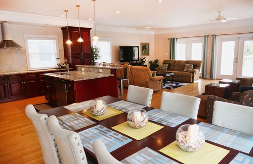 Tybee Island House | Villa Palms/Villa Charm with Pool - Dual Property/Adjacent Rental