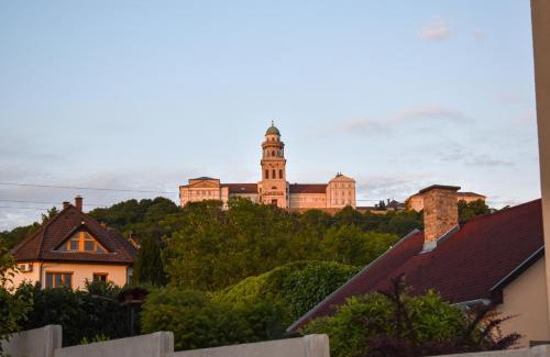 Pannonhalma Villa | Villa Pannonia