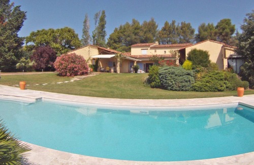 Salernes Villa | Villa Panorama - Grande Bastide de Charme Pour 14 Pers Avec Piscine, Spa, Tennis