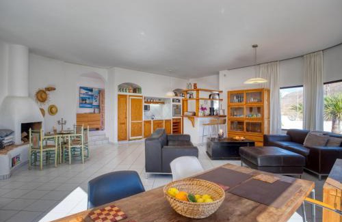 Giniginamar Villa | Villa Paradise Beach