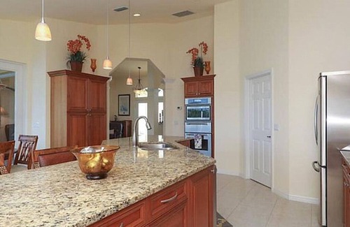 South Gulf Cove House | Villa Paradise Water Front Gulf Access with boat-liftnSouth Gulf Cove-Englewood