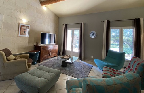 Garrigues Villa | Villa Pastel