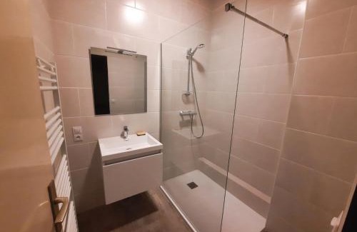 Seignosse House | Villa Patio Duplex Calme, Proche Plage et Commerces, Idéale pour 4 Pers. - FR-1-239-237