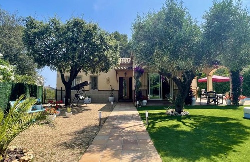 Pals Villa | Villa Pineda 5