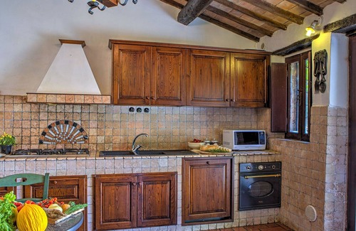 Todi Villa | Villa Poggiente 15+2, Emma Villas