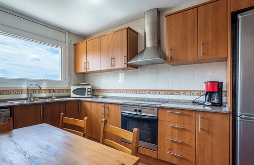 Vidreres Villa | Villa 'Pollancre' with Wi-Fi and Air Conditioning
