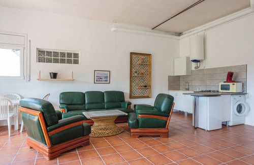Vidreres Villa | Villa 'Pollancre' with Wi-Fi and Air Conditioning