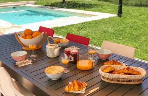Montsegur-sur-Lauzon Villa | Villa Quatreal Piscine privée, chauffée