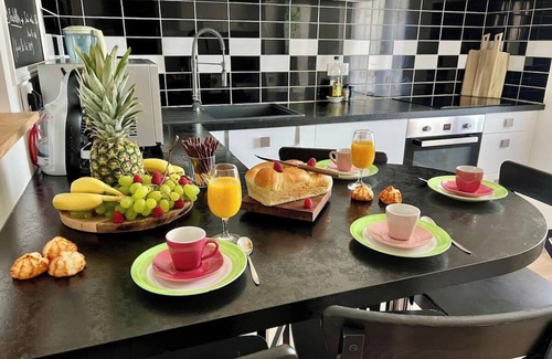 Brive-la-Gaillarde House | Villa Quintel -Proche gare & centre -Jardin/Balcon