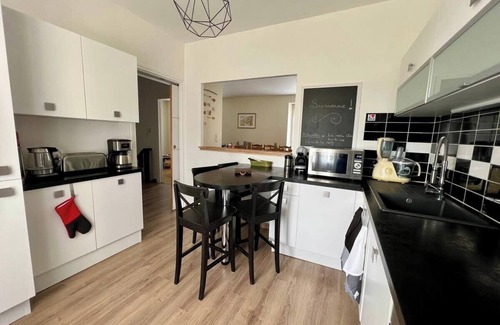 Brive-la-Gaillarde House | Villa Quintel -Proche gare & centre -Jardin/Balcon