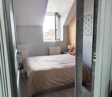 Ault Apartment | Villa Réséda appartement, Ault 50 m de la mer