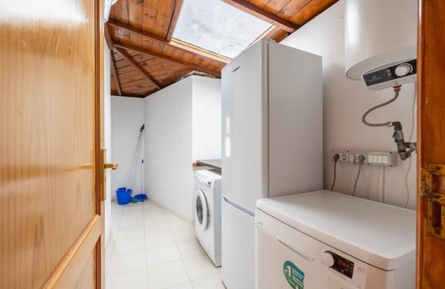 Tias Villa | Villa Reyes - Three Bedroom Villa, Sleeps 6