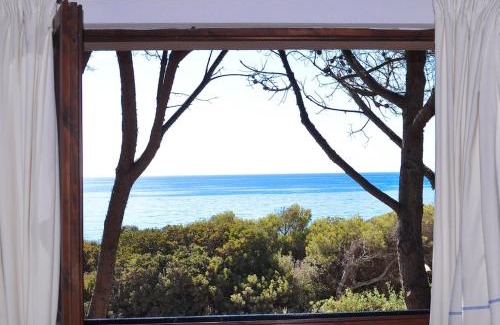 Santa Margherita di Pula Villa | Villa right on the beach a Santa Margherita di Pula for 12 people