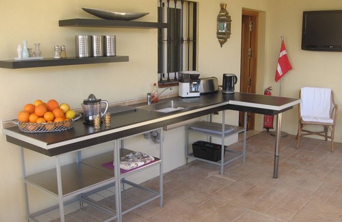 Estepona Condo | VILLA ROCA. Lejlighed TIL 2, personer. 5, min fra Stranden