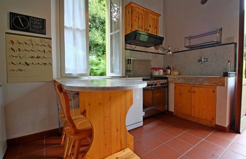 Poveromo Villa | Villa Ronchi - 10 People, 500m from Sea, WIFI, large Garden, Pets welcome, rustic style