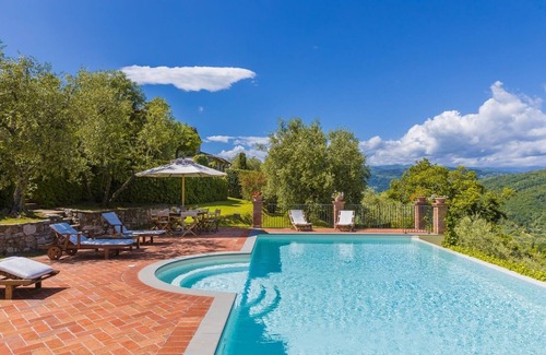 Monsummano Terme Villa | Villa Roncovisi In Monsummano Terme, Tuscany