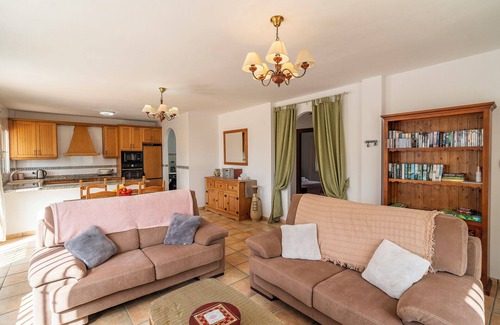 Vinuela Villa | Villa "Rosana Lake Viñuela" with Mountain View, Pool, Wi-Fi & Garden
