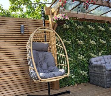 Lytham St. Anne's House | Villa Rose-Spacious Home with beautiful garden