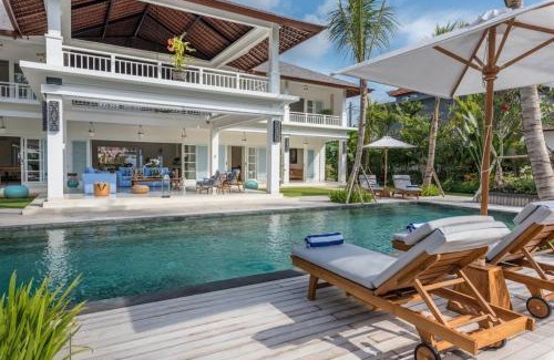 Batu Bolong Villa | Villa Royal Canggu Secluded 6BR Luxury Walking Distance to Echo Beach