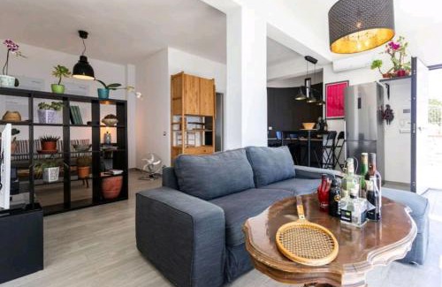 Palermo House | Villa's apartment on the beach, swimming pool A/C