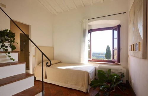Tavarnelle Val di Pesa Villa | Villa Stellina - Private Tuscan villa with pool