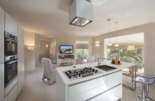 Chia Villa | Villa S'Ollastu - Luxury villa with private pool, garden, sea view, near beaches