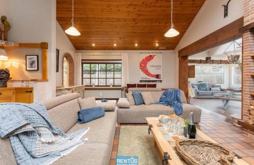 Witte Burg House | Villa Schorpioen - quiet location in Oostduinkerke