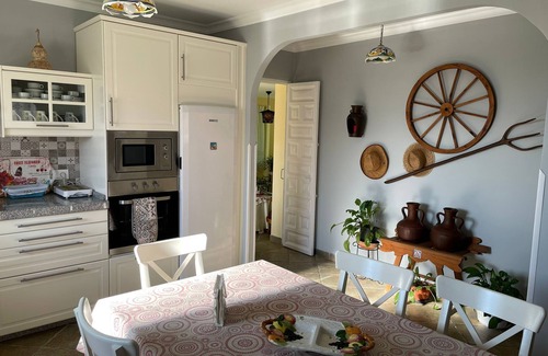 Barbate Ski Chalet | VILLA SEÑORA CARMEN IS A SINGLE-FAMILY INDEPENDENT VILLA ON A SINGLE FLOOR