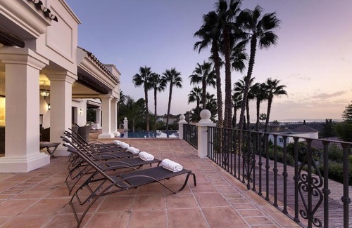 New Golden Mile Villa | Villa Sildavia