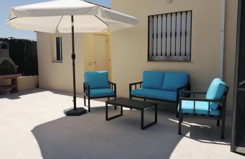 Arboleas Villa | Villa - Sleeps 4 - Pool - Patio - Parking