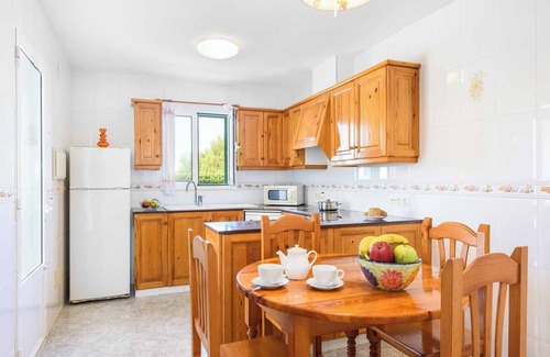 Los Delfines Villa | Villa Sofia - stylish villa with pool and children's pool - very close to beach!